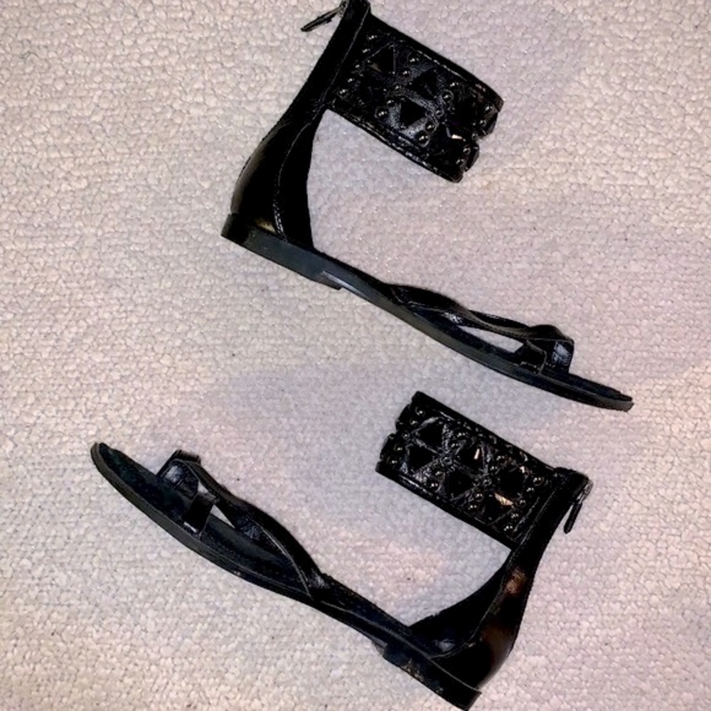 B. Makowsky Black Jeweled Zip-up Sandals — Deco Accents — 7